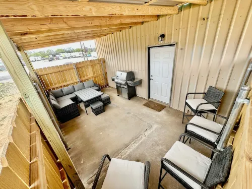 Escape to Waynoka: Your Ultimate 4-Bedroom Retreat Near Little Sahara State Park