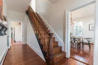 Luxe WATERFRONT Home - Welcome to The Foxtail