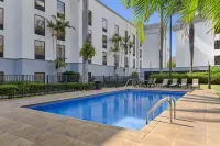 Hampton by Hilton San Jose Airport - Rooftop Pools