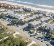 300 Ocean Mile B1, 3 bed 3 bath, Pet Friendly, community pool., SGI State Park..
