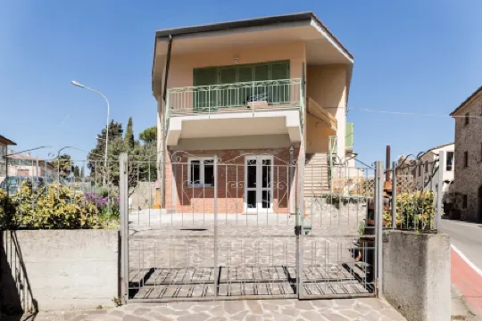 Tuscany, hills, family and friends!