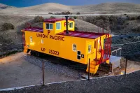 Beautifully Renovated Yellow Union Pacific Caboose, Tehachapi Overlooking Cable