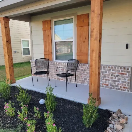 Spacious 5-bedroom house with AC, WiFi minutes from Texas A&M University