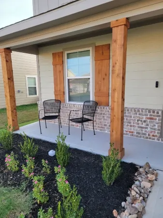 Spacious 5-bedroom house with AC, WiFi minutes from Texas A&M University Отели рядом с достопримечательностью «The Children's Museum of the Brazos Valley»