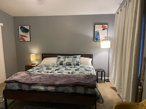 Super close to old town Elk Grove, shopping centers and to the parks! Hotels in Elk Grove