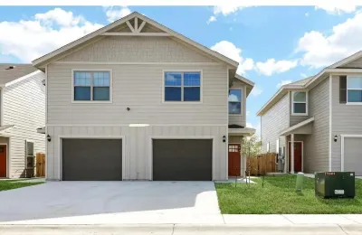 Alamo Ranch Retreat -Sea World, Lackland AFB, UTSA Hotels near Treehouse