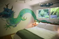 Serene Mid-Century Retreat Hotels in Shoreline