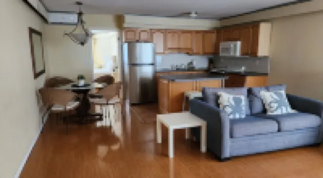 Cozy 1 Bedroom Getaway • Walk to Clearwater Beach
