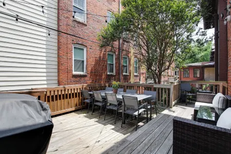 Grand Retreat with VMFA Views + Large Groups Отели рядом с достопримечательностью «Университет Ричмонд»