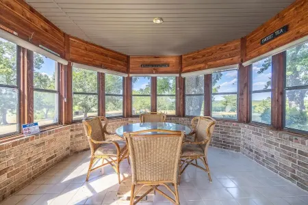 A spacious finely-appointed luxury hideaway, nestled in the Ozark Mountains.
