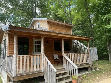 Creek Cottage, in the Ozarks!
