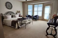 0ver 7,000 Sq ft of tranquil relaxation Hotels in Shawnee