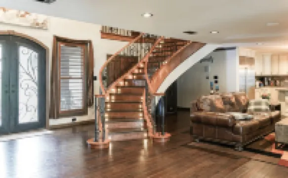 Amazing lakefront home with custom boat dock!