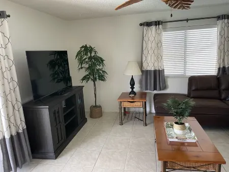 3 bdr with pool , lots of offstreet parking, close to everything