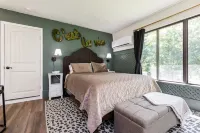 Everwood Cottage ^ Trees, Birds, and Quiet! Military Friendly