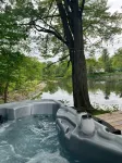 Peaceful Riverfront Cottage with Private Hot tub