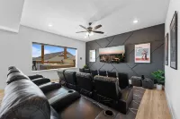 NEW! 6 BR, Pools, Hot Tub, Game Rm, Theater Rm, LAKE Views, Location, Sleeps 18