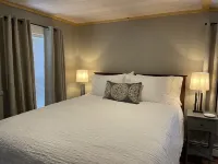 Close to Everything, Cozy Cottage for up to 6, Cleanest in Rangeley!
