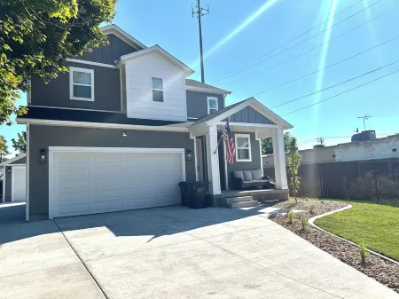 Brand new home in the heart of Nephi Utah! Отели в г. Нифай