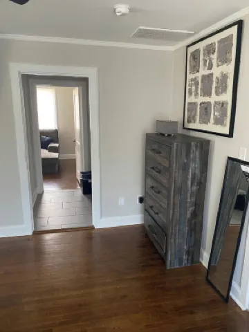 Great get away. 20 minute from CLT Airport, 27 minutes from UPTOWN CHARLOTTE!!