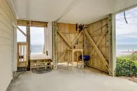 Paradise Found! Fabulous, Flexible, Beach Front Luxury! Hot Tub, Best Location!