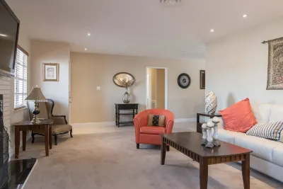 Las Vegas house 3 bdr minutes 2 Strip, Convention Center, Casino, Outlets Luxury のホテル