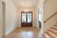 Gorgeous Home so close to Downtown Auburn and Auburn University!! - Boutique