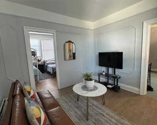 Just 20 Minutes from Manhattan NYC Hotels in West New York