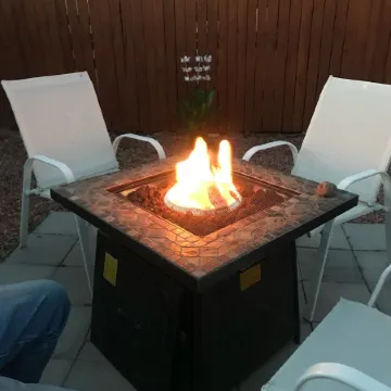 Charming 1920 Tudor-style house, great location!