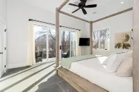 Luxury Getaway on The Potomac Hotels in 