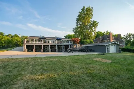 Lakefront Home! Game Tables and Boat Dock