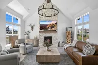 《𝒯𝒽ℯ 𝒲𝒾𝓁𝓁ℴ𝓌》at McCall -  New Home close to everything!