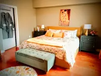 Velvety Speakeasy Vibe Rooftop Penthouse Loft....Just Amazing!
