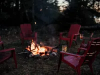 Lured Den - Private Lakefront Cottage - Hot Tub! Hotels in Conover