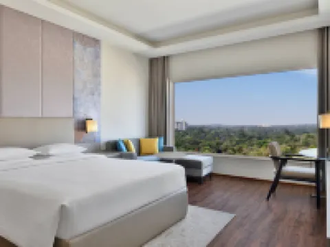 Courtyard by Marriott Bhopal ボーパールのホテル
