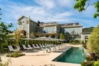 Amoure Hotel - The Leading Hotels of the World - Pools