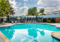 DoubleTree by Hilton Austin Northwest - Arboretum