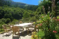 San Cipriano, Lovely Cottage with Nice Views in Beautiful Surroundings.  호텔