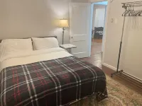 2 Bedroom Fully Furnished, Pets Welcomed, W/D in unit, private parking, Hotel di Delaware County