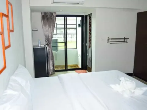 Soi 4 Service Residence