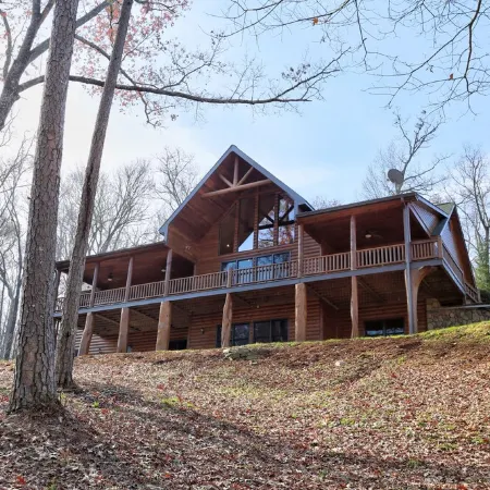 Luxurious Mountain Getaway w/ Pool and Sauna! Sleeps 20