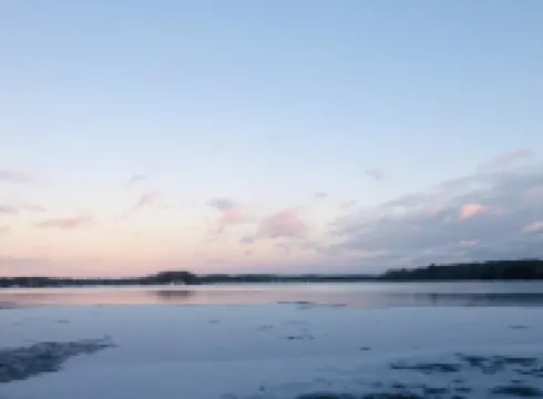 Lake Namakagon Sunrise Cove~Unwind & Reconnect. Private Dock, 2 Kayaks, Row Boat