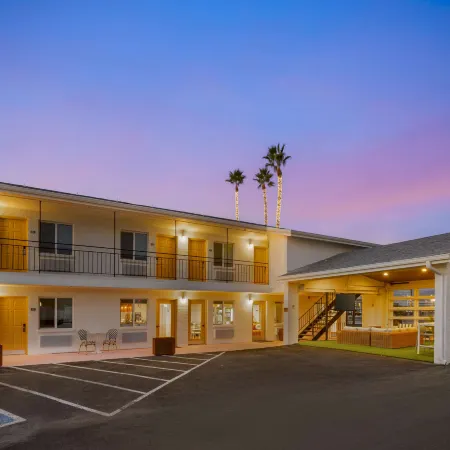 The Kennedy Tucson, SureStay Collection by Best Western Отели в г. Таксон