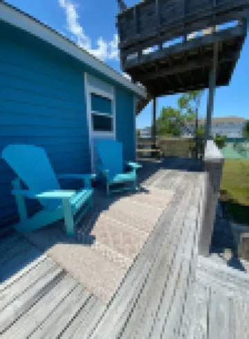 A Jolly Boat-A FEW STEPS TO BEACH-ocean side Corolla. Perfect for families!