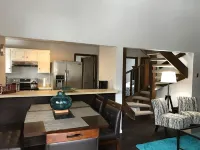 Price Reduction! Spotless Modern Condo, Everything new! Close to slopes!