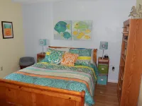 Tropical Breeze 🌞Heat Pool ✅Wifi ✅Fenced ✅Boat/RV Park ✅Kayak Bikes ✅Near Beach