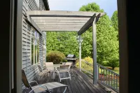 Spacious Modern farmhouse near CHO airport, weddings, wineries, national park!