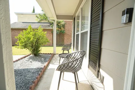 Spacious 2 BR Westminster Wonder w/ Porch & Office Отели рядом с достопримечательностью «Монтгомери Музеум оф Файн Артс»