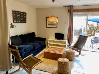 Large and beautiful apartment with Spa, 6 people, garden, all comfort Hotels in Aigues-Mortes