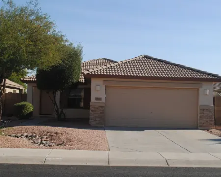 3BR Home with Heated Private Pool, Golf, & Mountain Views Hotels in Avondale